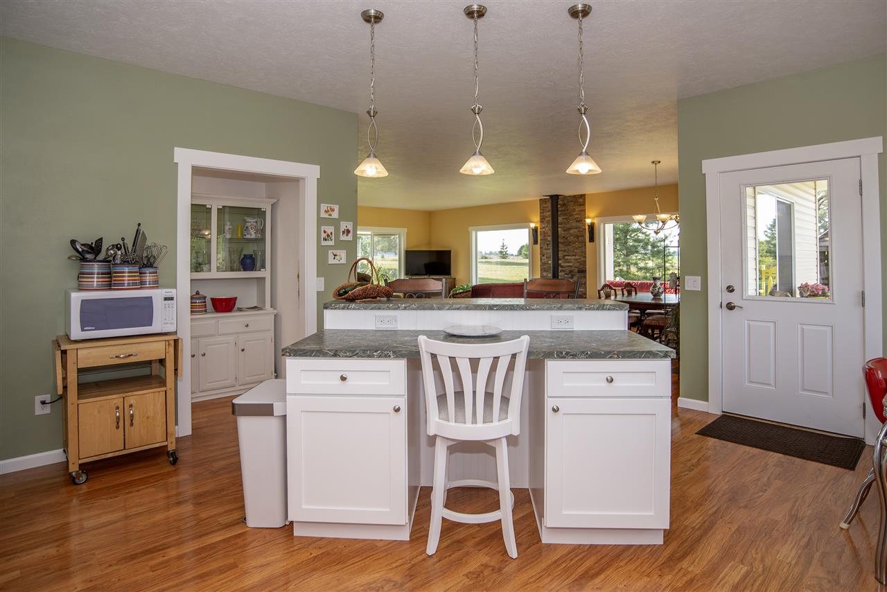 312 West Stuart Road Deer Park, WA 99006 - Photo 8 of 36 Gallery Image 8