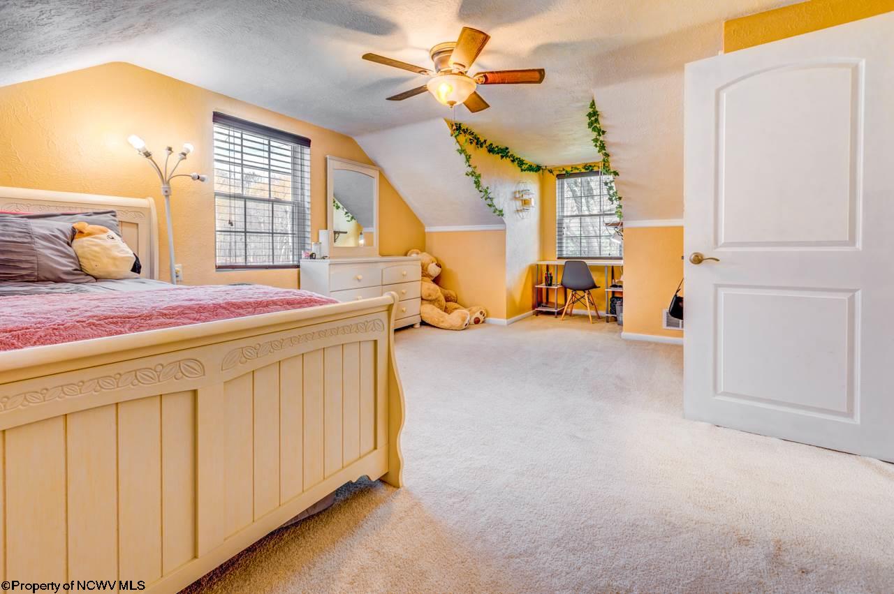 1115 Goshen Road Morgantown, WV 26508 - Photo 24 of 30 Gallery Image 24