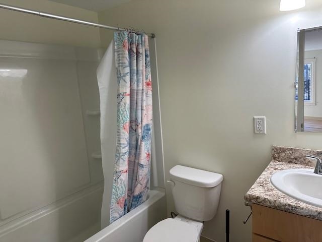 32 Ladds Lane, Unit 1 Epping, NH 03042 - Photo 8 of 10