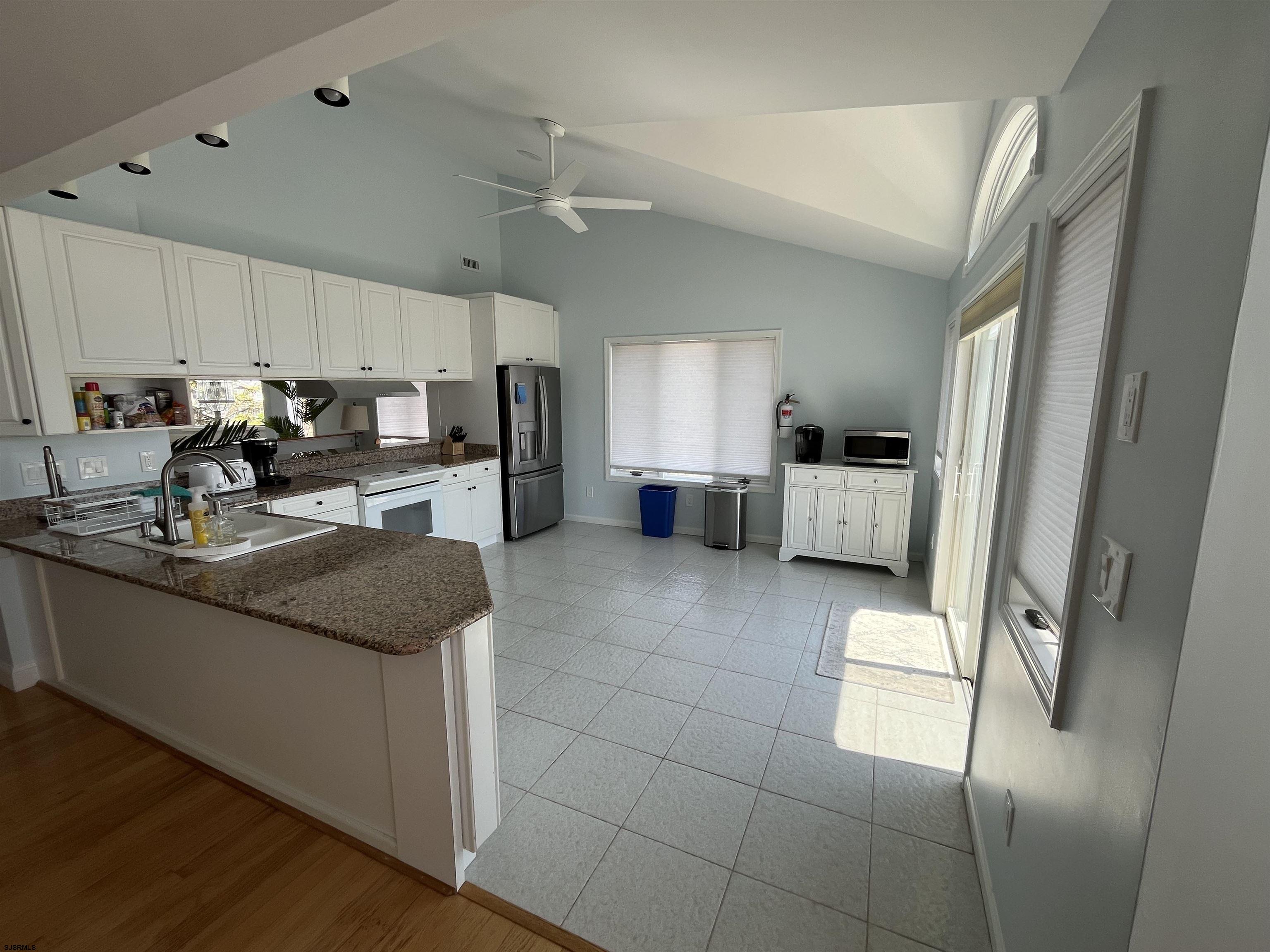 402 17th Street South Brigantine, NJ 08203 - Photo 5 of 23
