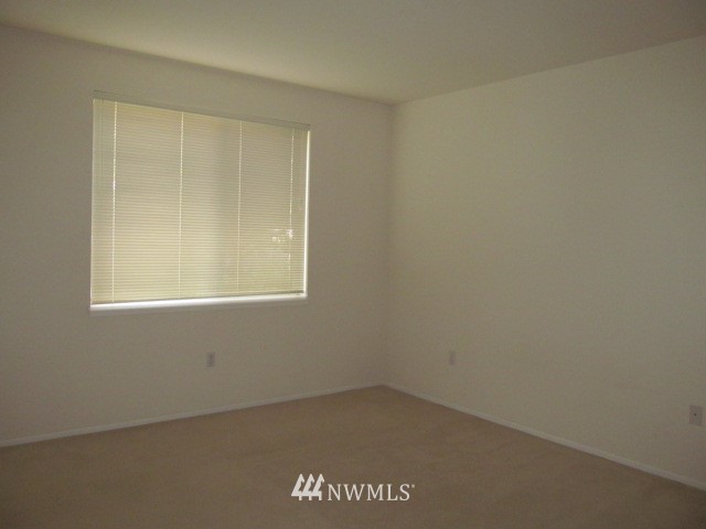 4912 South Talbot Road Renton, WA 98055 - Photo 7 of 16