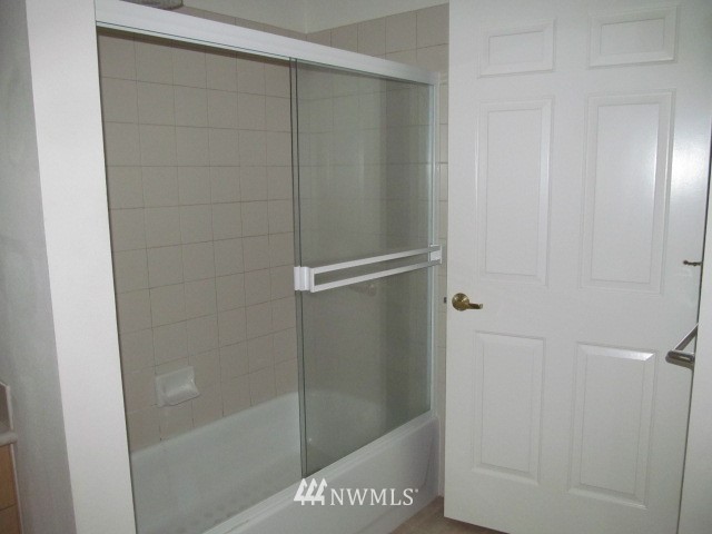 4912 South Talbot Road Renton, WA 98055 - Photo 8 of 16