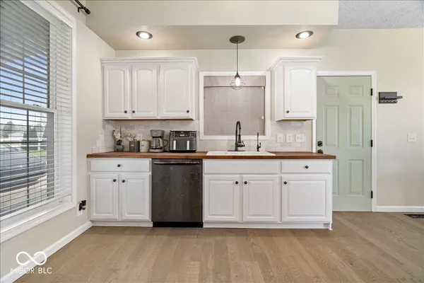 $549,900 | 7195 West 700 North, Fairland, IN 46126