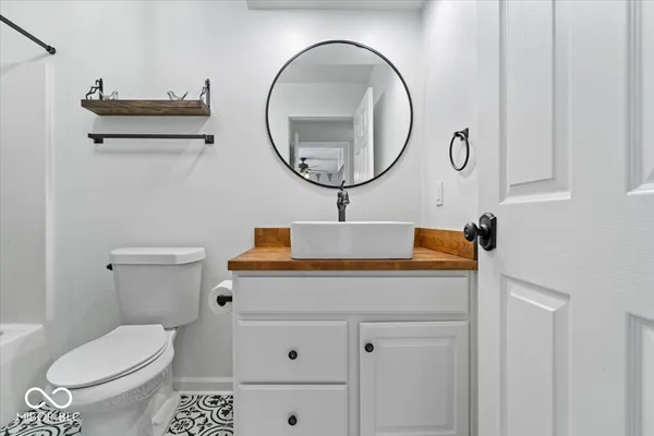 $549,900 | 7195 West 700 North, Fairland, IN 46126