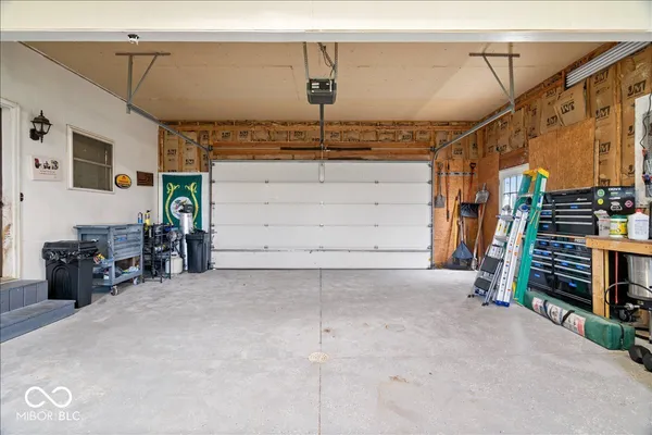 $549,900 | 7195 West 700 North, Fairland, IN 46126