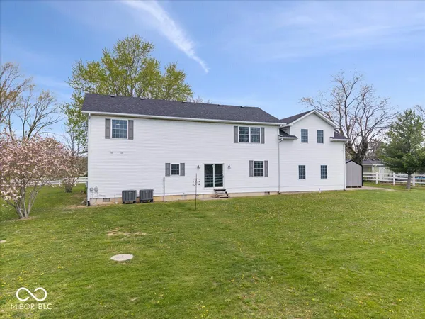 $549,900 | 7195 West 700 North, Fairland, IN 46126