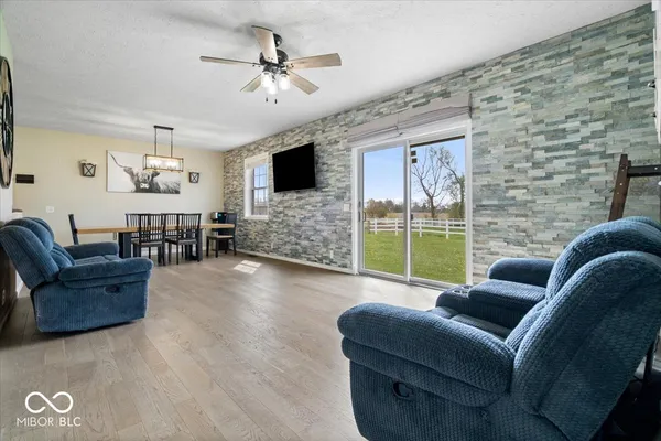 $549,900 | 7195 West 700 North, Fairland, IN 46126