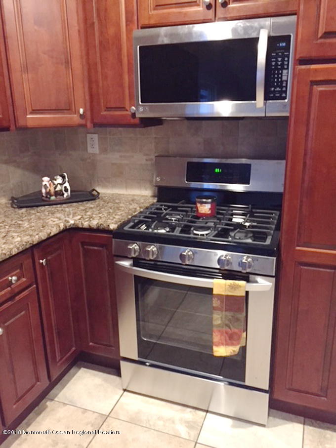 36 Wickatunk Road Manalapan, NJ 07726 - Photo 8 of 16 IMG_1741