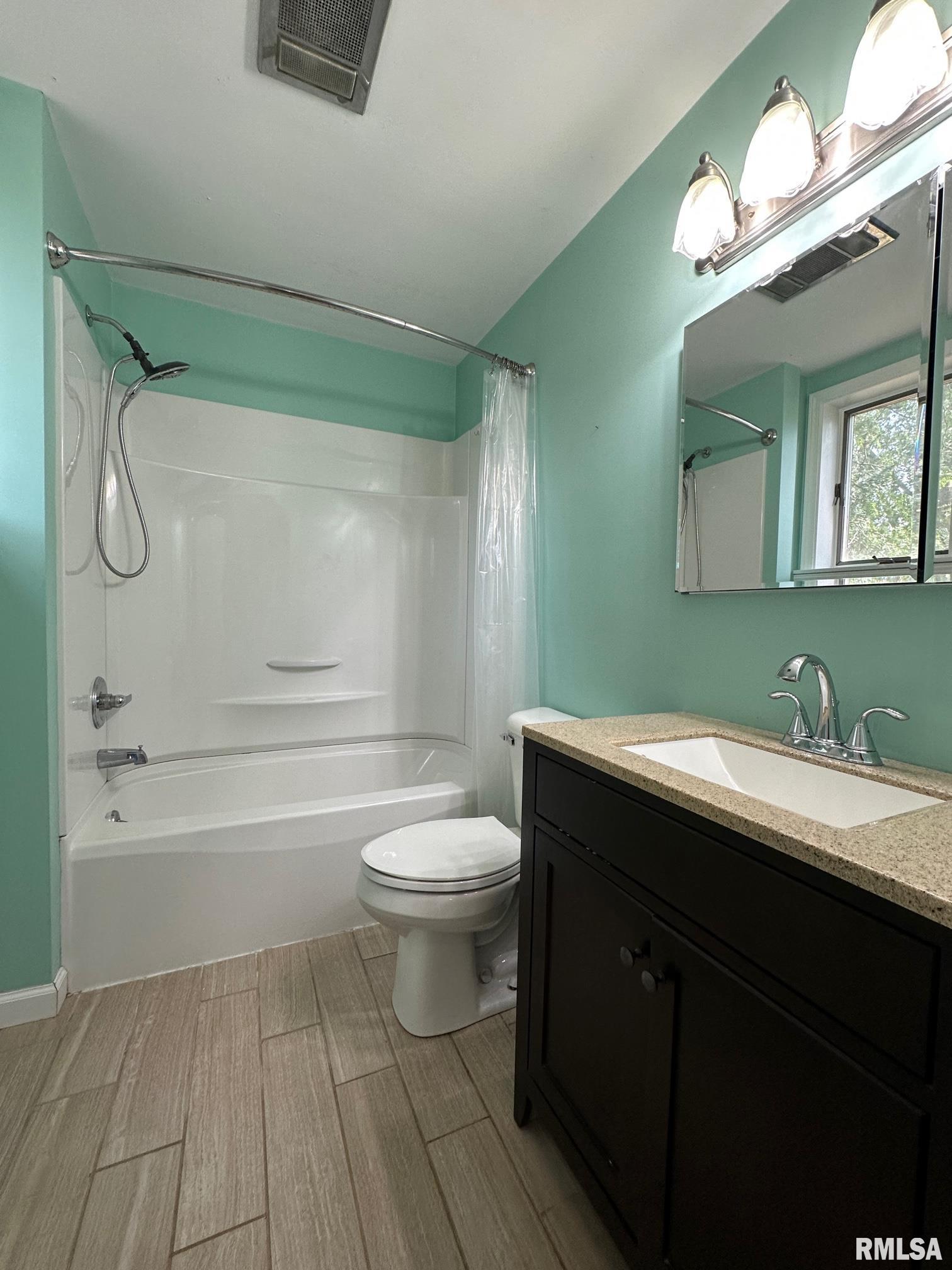 1737 Spring Street Quincy, IL 62301 - Photo 20 of 29