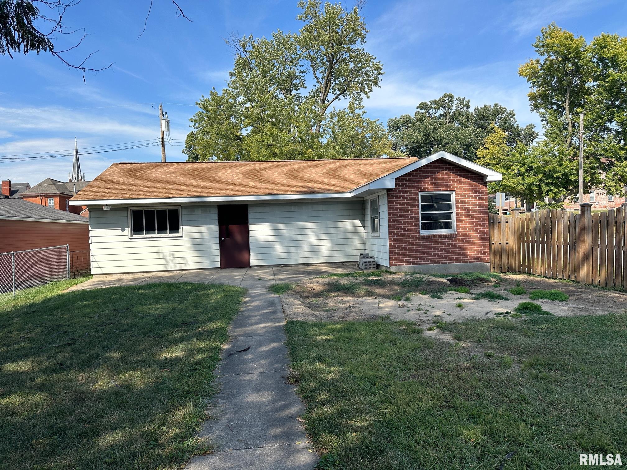 1737 Spring Street Quincy, IL 62301 - Photo 28 of 29