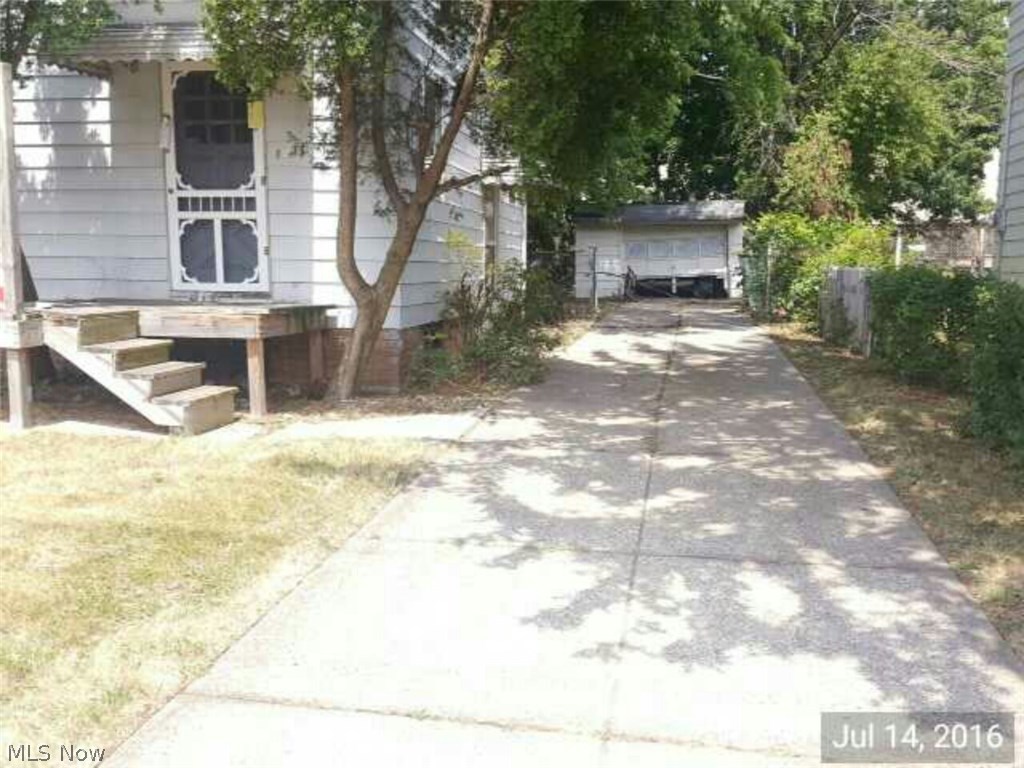 1631 Catalpa Road Cleveland, OH 44112 - Photo 1 of 1 Gallery Image 1