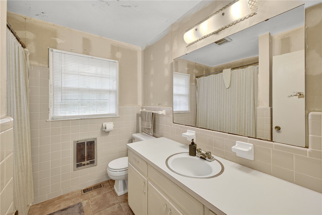 1408 Forest Lane Anderson, SC 29621 - Photo 23 of 43