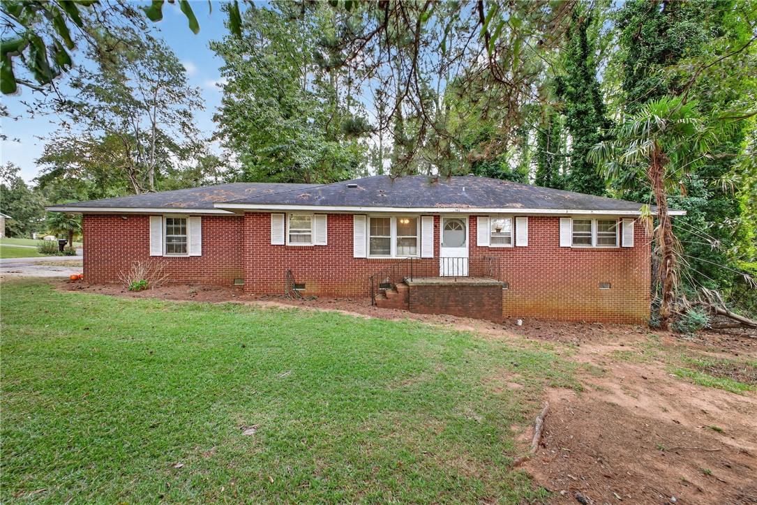 1408 Forest Lane Anderson, SC 29621 - Photo 3 of 43