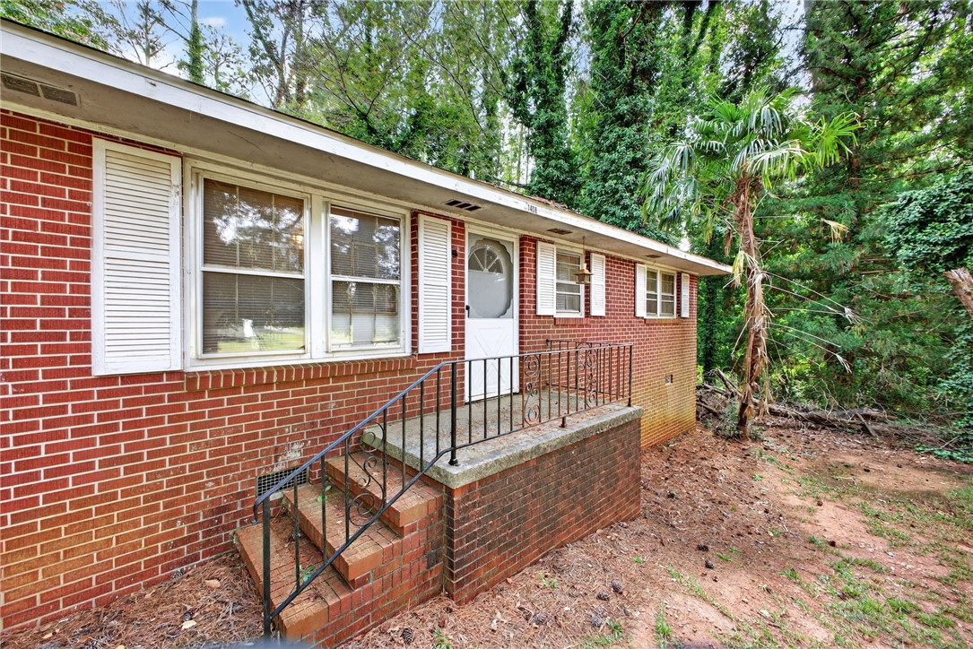 1408 Forest Lane Anderson, SC 29621 - Photo 4 of 43