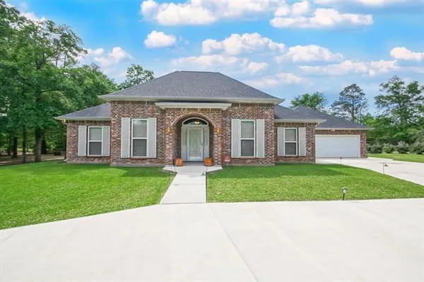 $469,900 | 28264 Heart Of The Forest Boulevard, Folsom, LA 70437