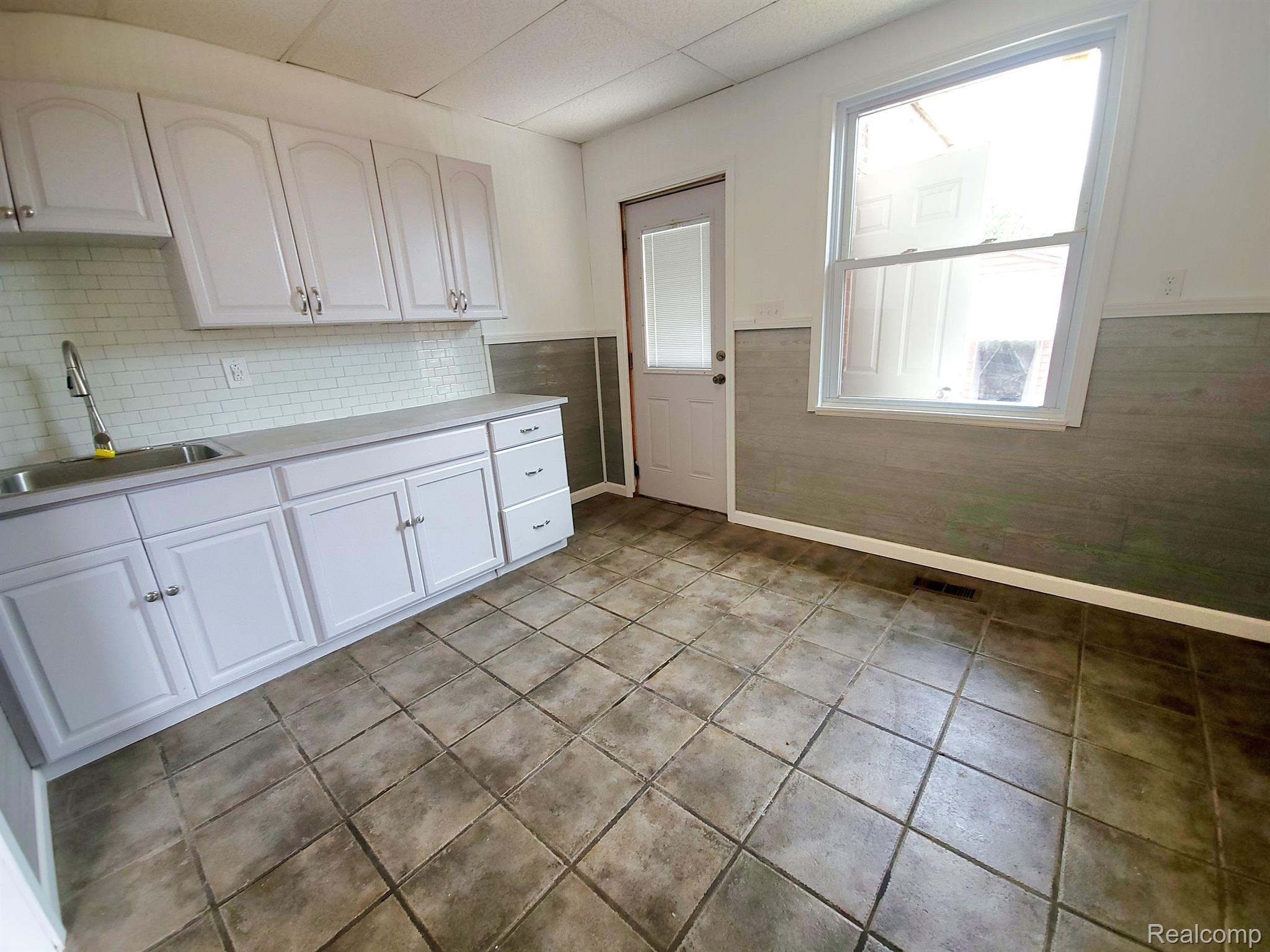 37 Perrin Street River Rouge, MI 48218 - Photo 6 of 32 Gallery Image 6