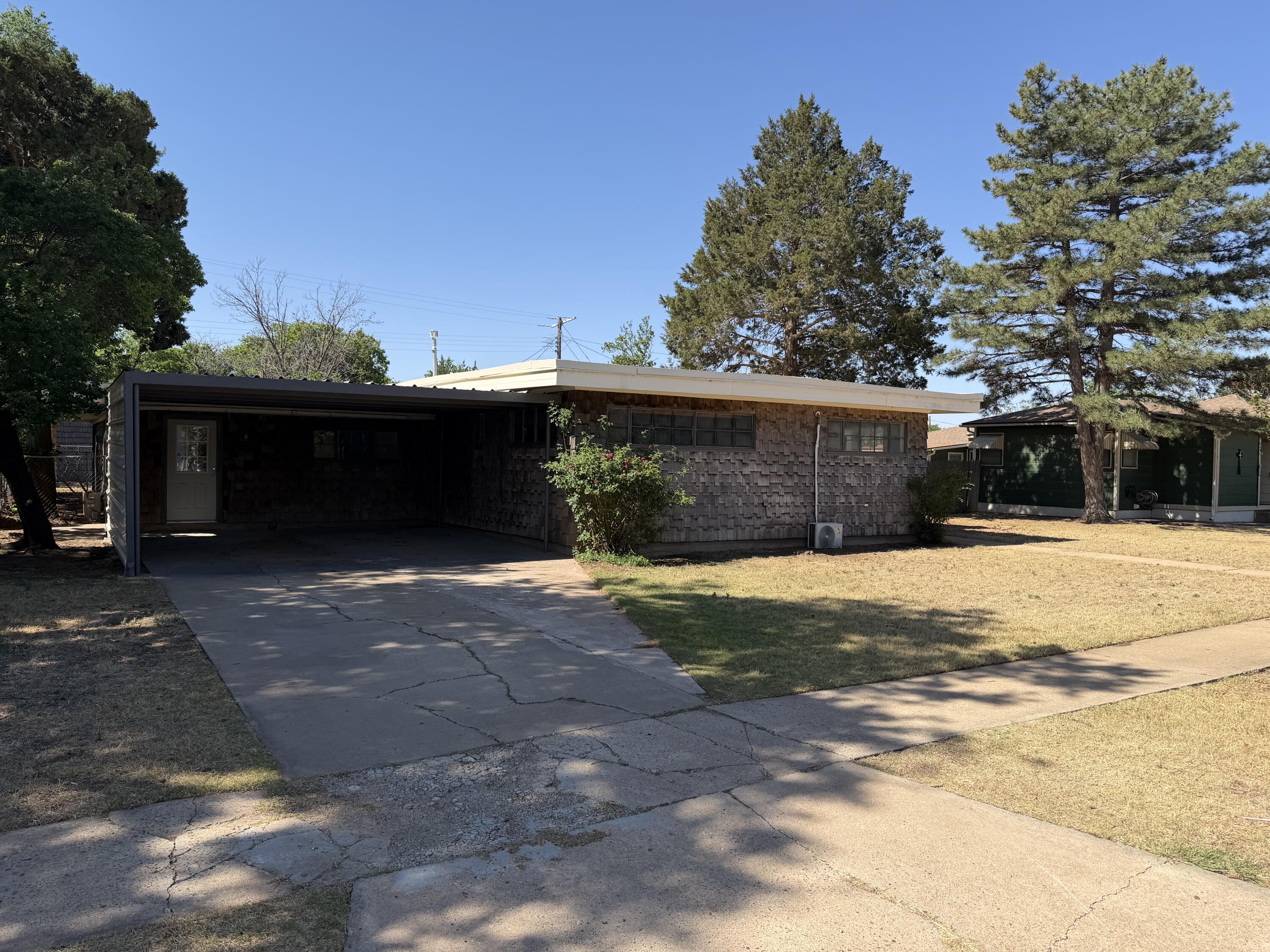 117 Southwest 9th Plainview, TX 79072 - Photo 1 of 32 IMG_0137