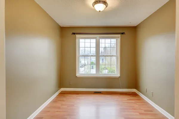 $1,400 | 211 Moncrest Drive, Clarksville, TN 37042