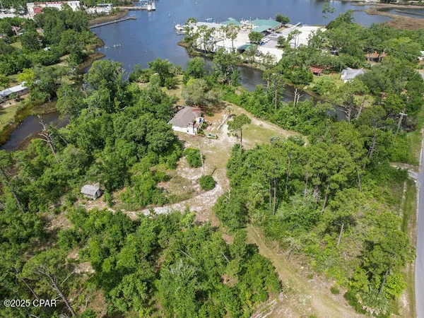 $999,999 | 2026 Fulton Street, Southport, FL 32409