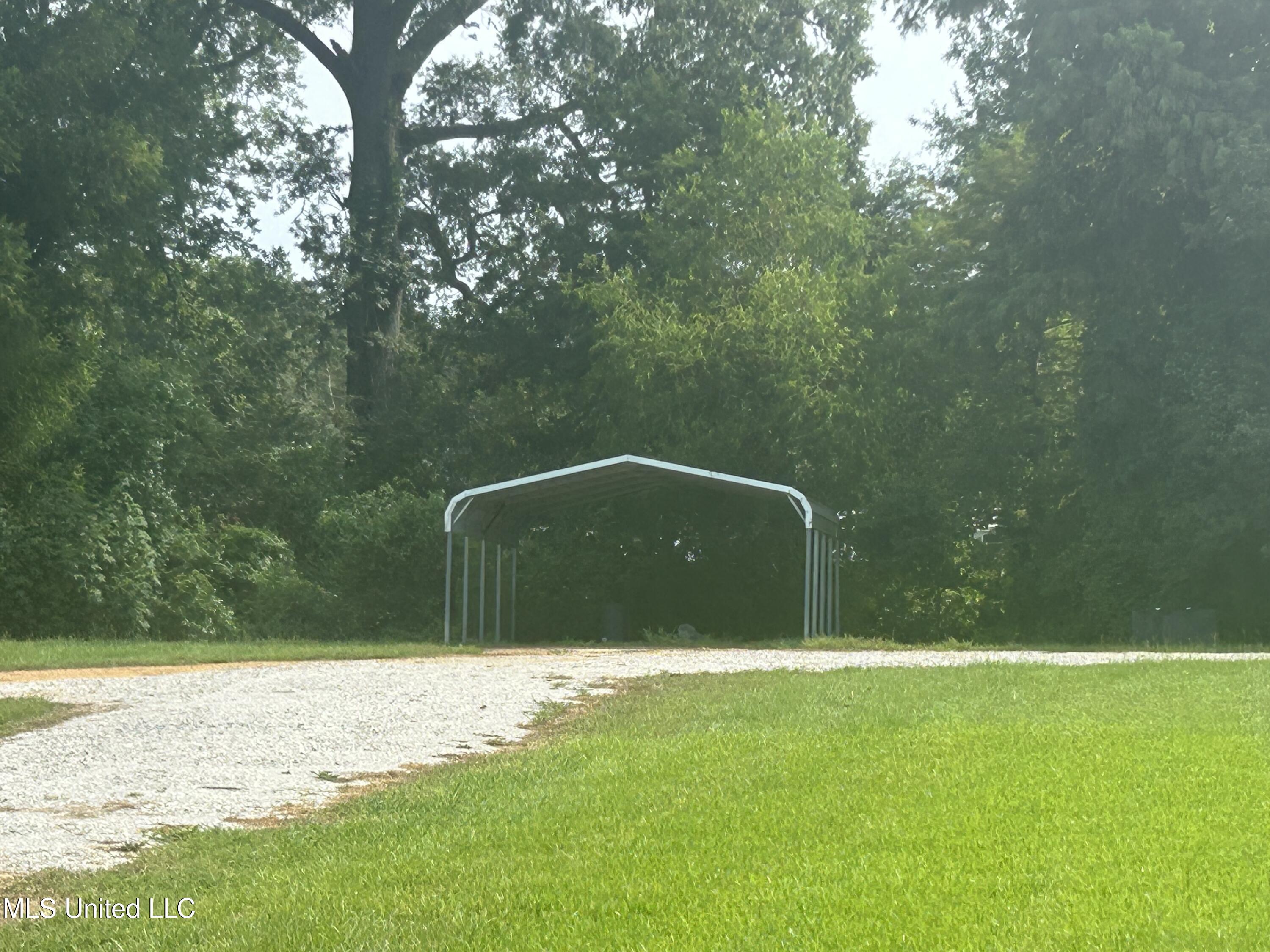 112 Philmore Burley Road Monterey, LA 71354 - Photo 4 of 10 IMG_1226