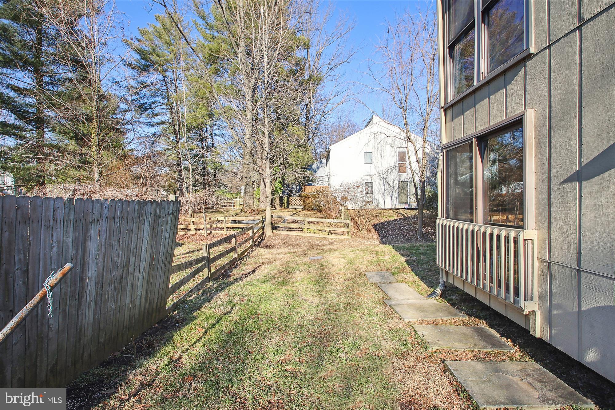 8982 Blue Pool Columbia, MD 21045 - Photo 11 of 36