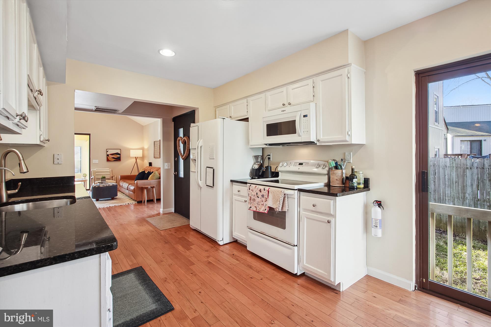 8982 Blue Pool Columbia, MD 21045 - Photo 19 of 36