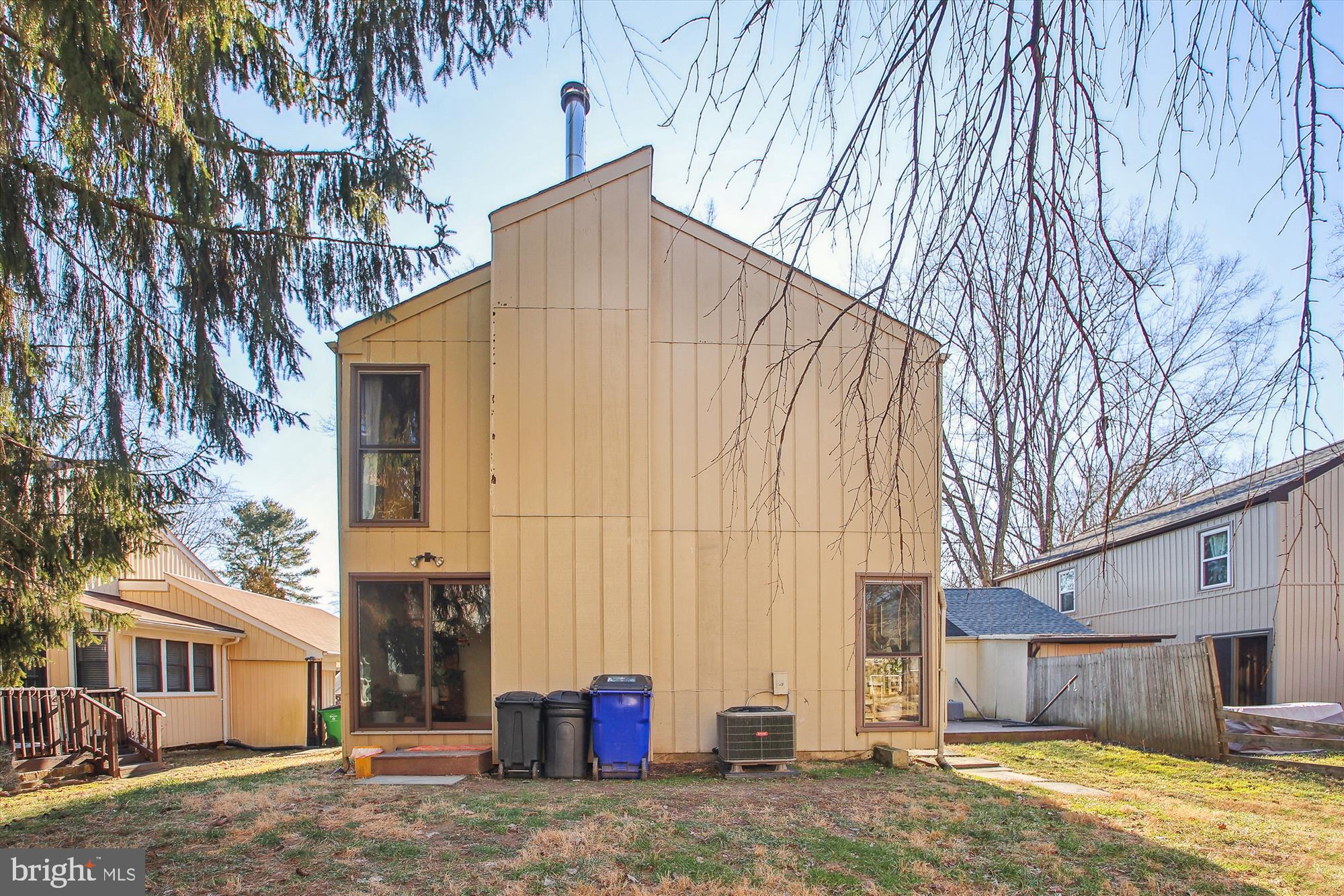8982 Blue Pool Columbia, MD 21045 - Photo 6 of 36
