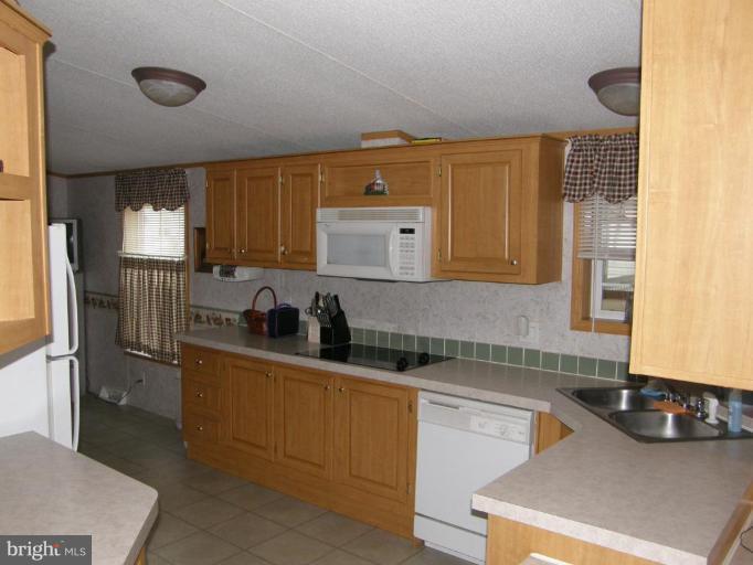 16815 Alcott Road, Unit 634 Hagerstown, MD 21740 - Photo 5 of 10 Kitchen #2