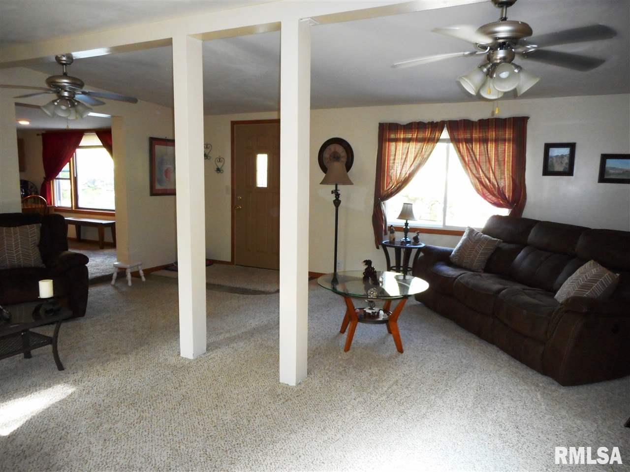 18190 North Spencer Road Pleasant Valley, IA 52767 - Photo 6 of 18 Gallery Image 6