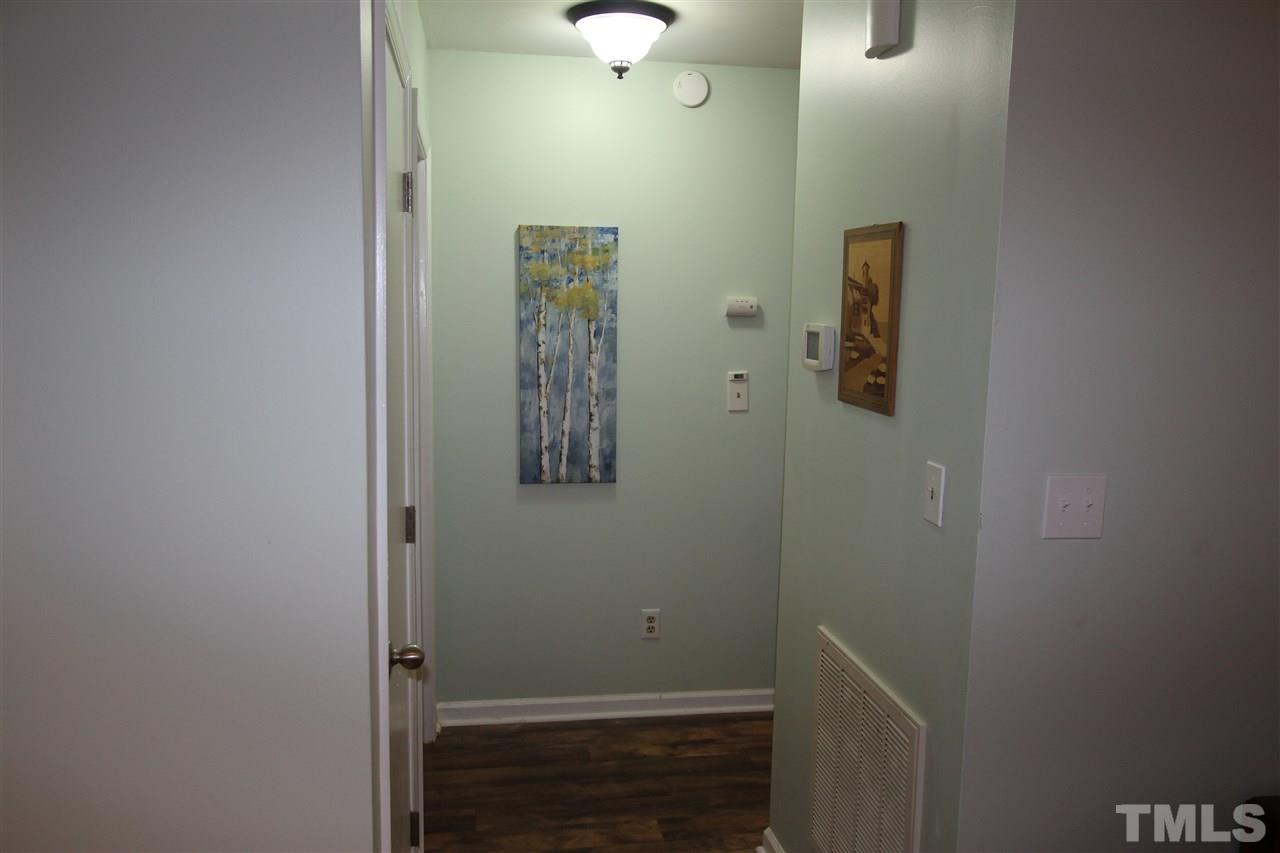401 Top Greene Lane Raleigh, NC 27601 - Photo 4 of 9