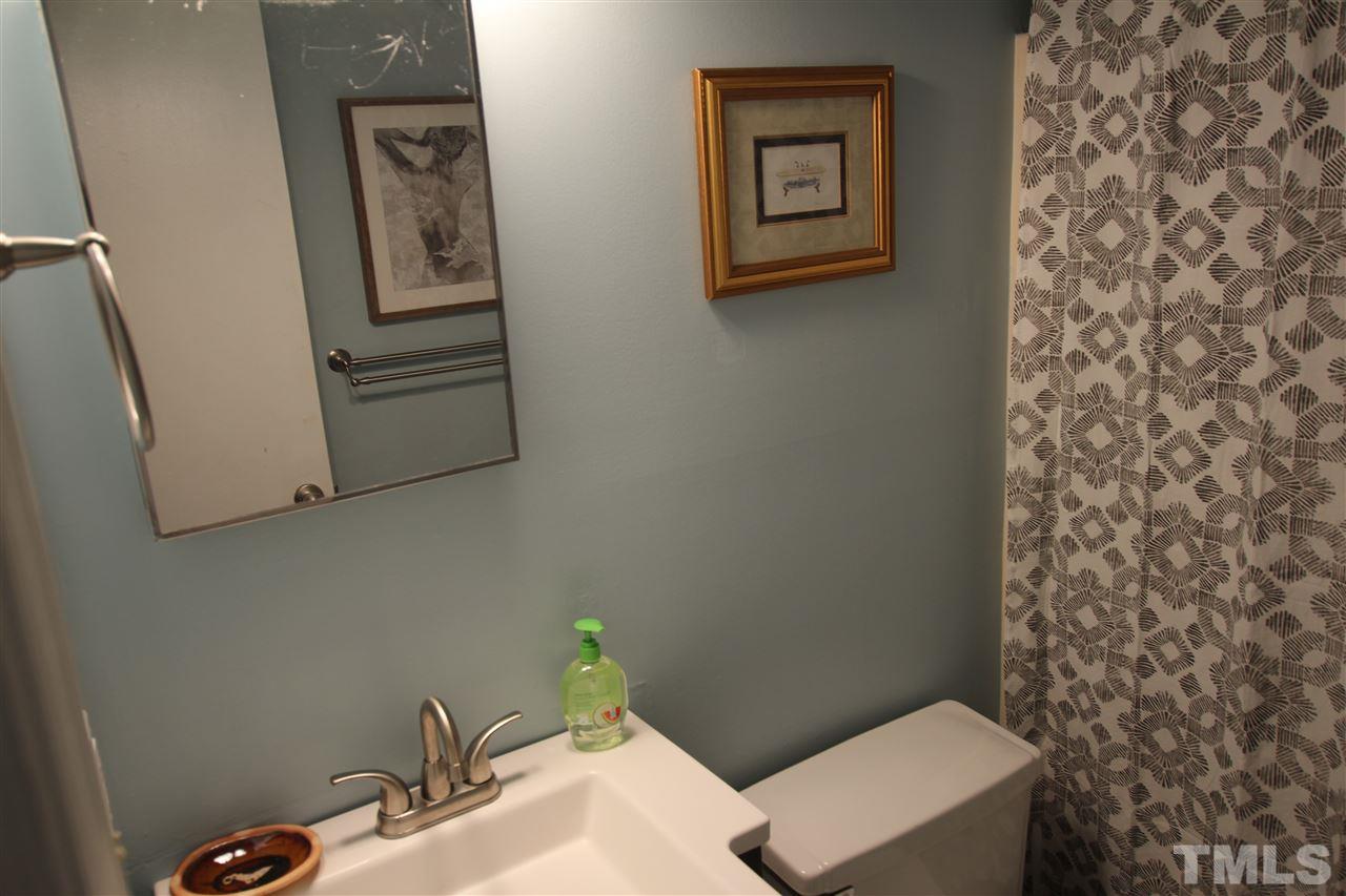 401 Top Greene Lane Raleigh, NC 27601 - Photo 7 of 9