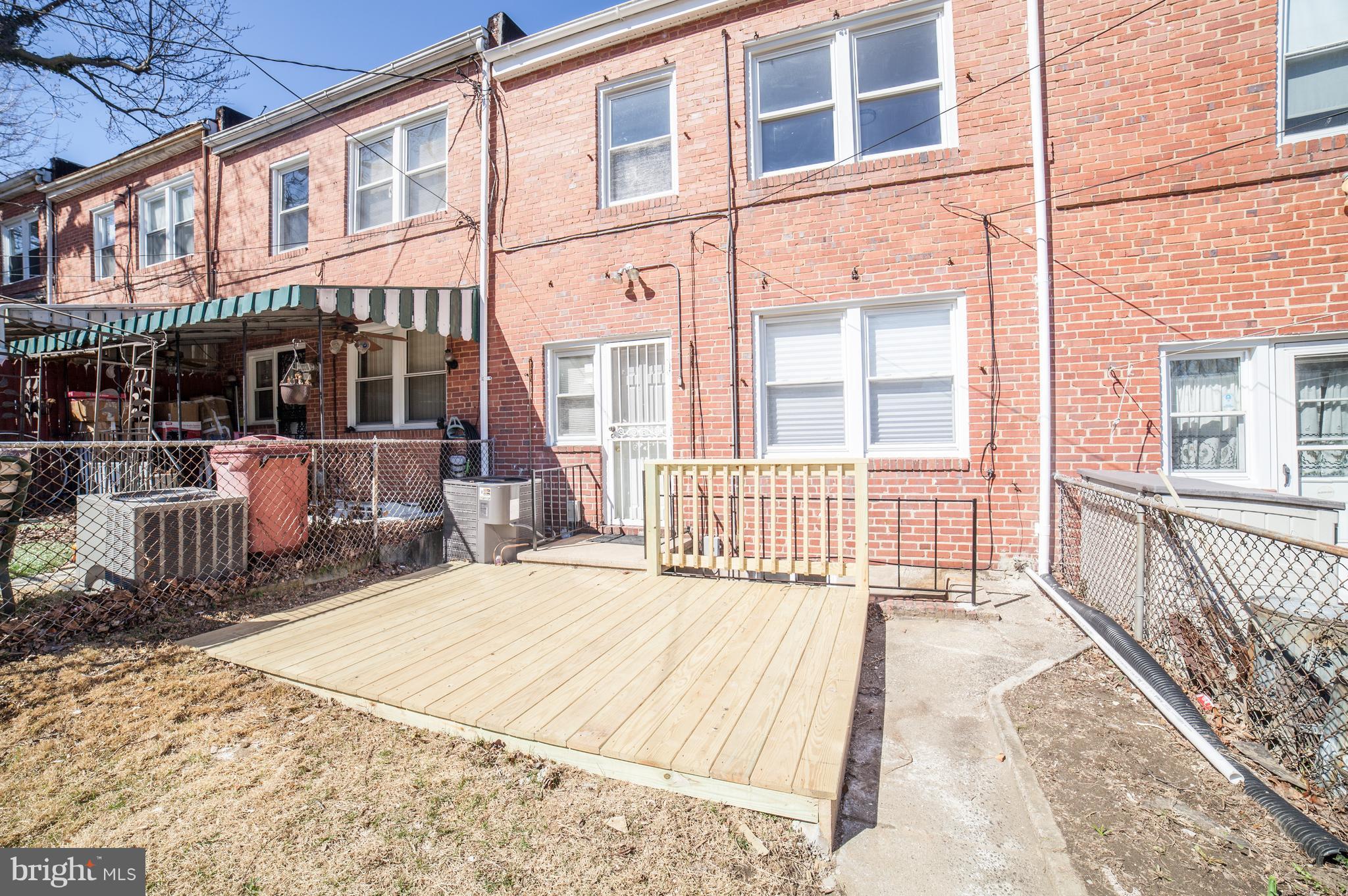 439 Random Road Baltimore, MD 21229 - Photo 15 of 28 Exterior (Rear)