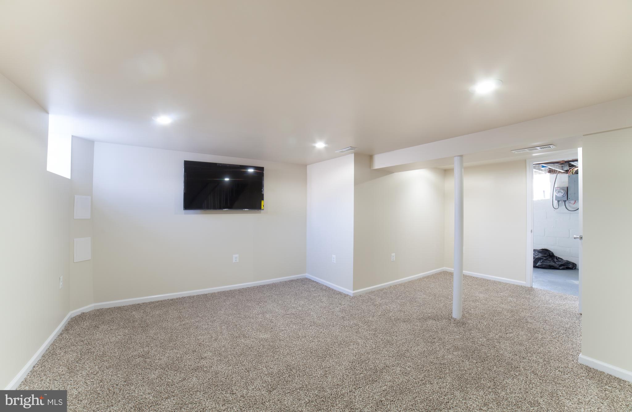 439 Random Road Baltimore, MD 21229 - Photo 10 of 28 Basement