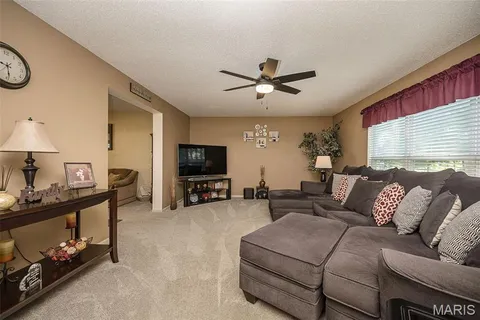 $469,900 | 1091 Treeshade Drive, St. Peters, MO 63376