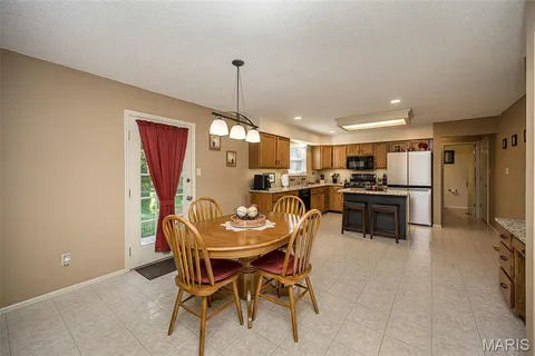 $469,900 | 1091 Treeshade Drive, St. Peters, MO 63376