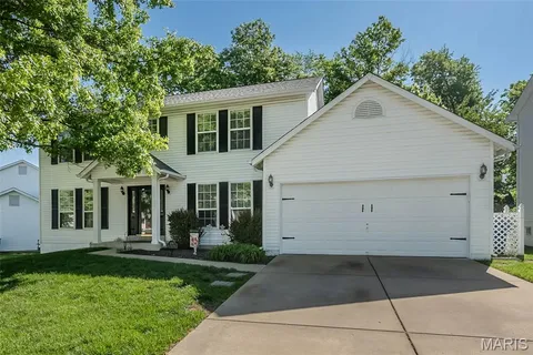 $469,900 | 1091 Treeshade Drive, St. Peters, MO 63376