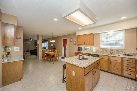 $469,900 | 1091 Treeshade Drive, St. Peters, MO 63376