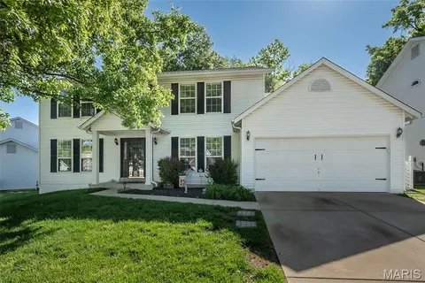 $469,900 | 1091 Treeshade Drive, St. Peters, MO 63376