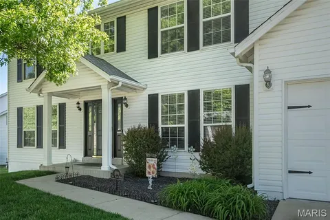 $469,900 | 1091 Treeshade Drive, St. Peters, MO 63376