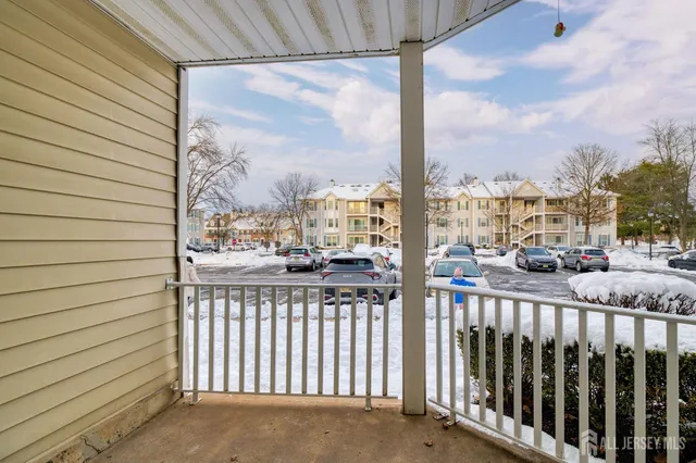 $350,000 | 252 Kempsey Drive, North Brunswick, NJ 08902