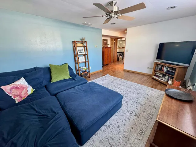 $289,900 | 122 Circle Randolph Wi 53956, Randolph, WI 53956