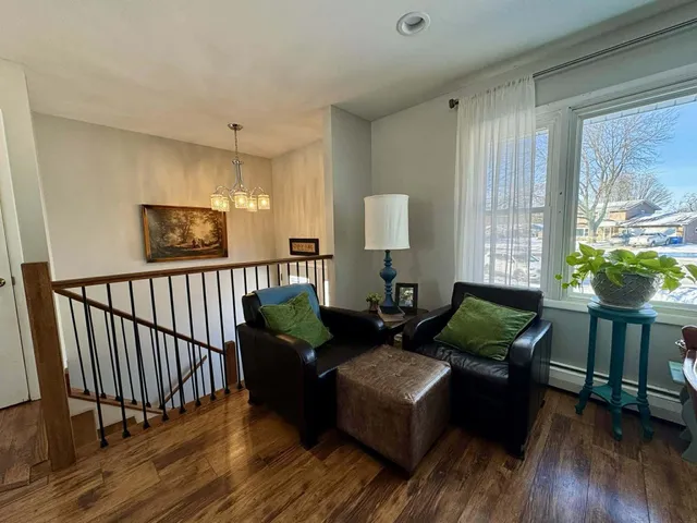 $289,900 | 122 Circle Randolph Wi 53956, Randolph, WI 53956