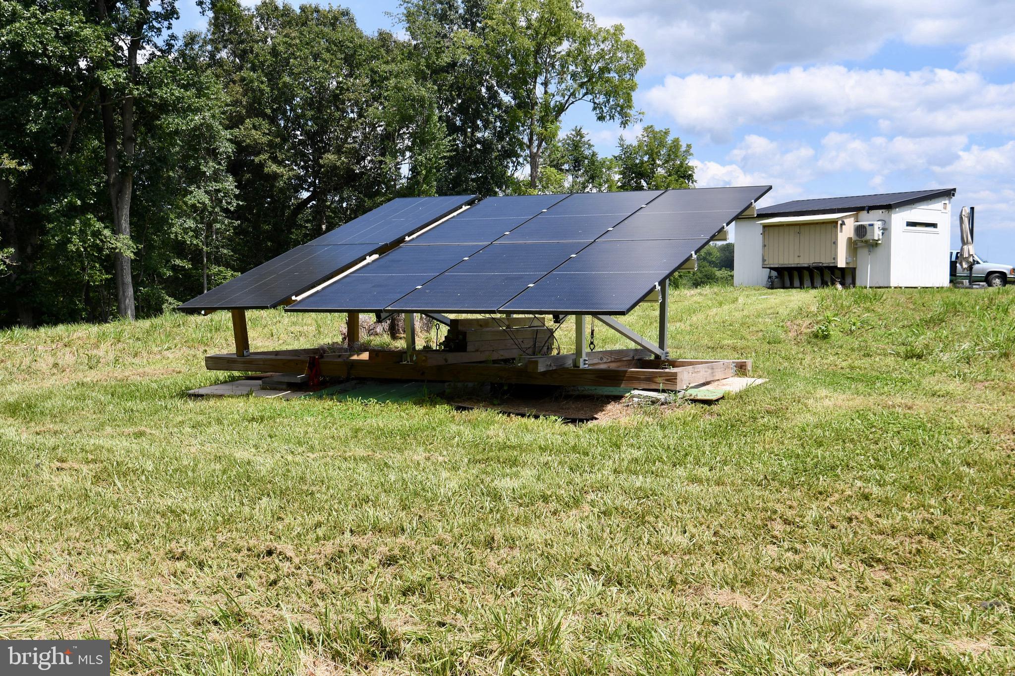 2919 Rokeby Road Delaplane, VA 20144 - Photo 18 of 40 Solar power.