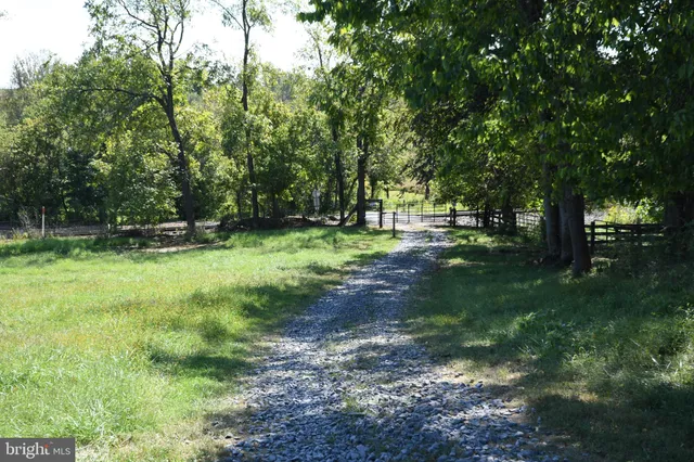 $770,000 | 2919 Rokeby Road, Delaplane, VA 20144