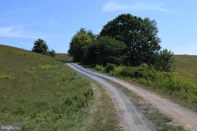 $770,000 | 2919 Rokeby Road, Delaplane, VA 20144