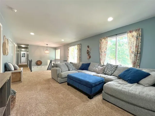 $379,900 | 3129 Ranger Drive, Lawrence, KS 66049