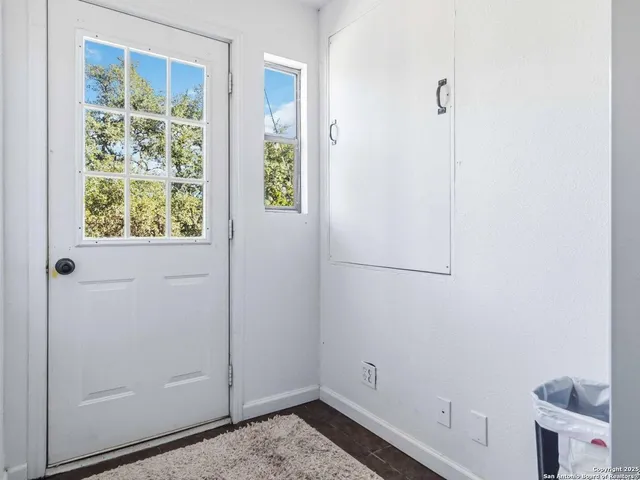 a view of utility room