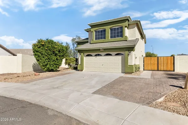 $599,900 | 5739 West Seldon Lane, Glendale, AZ 85302