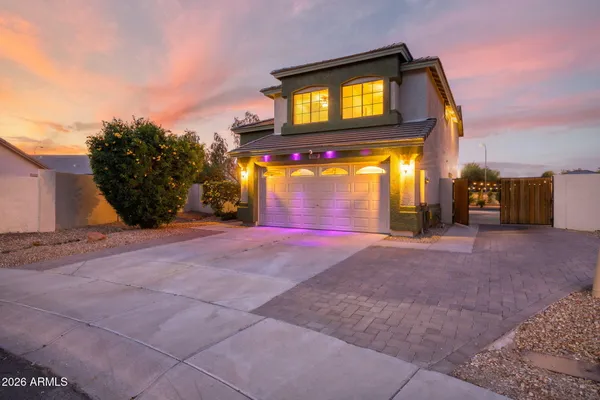 $599,900 | 5739 West Seldon Lane, Glendale, AZ 85302