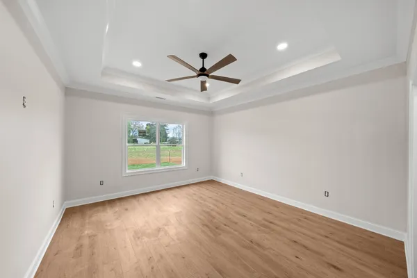 $489,900 | 56 Deer Valley Circle, Winchester, TN 37398